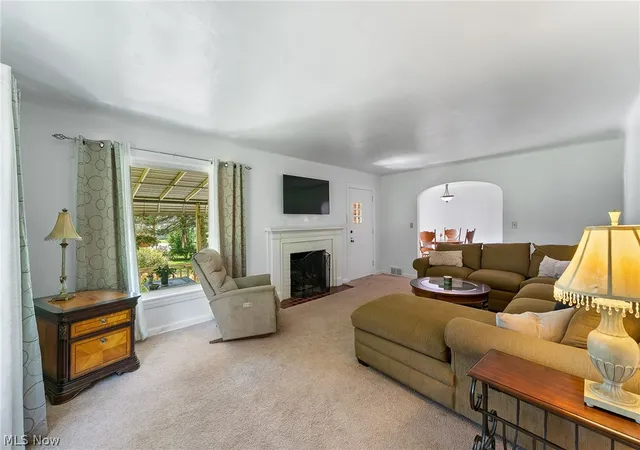 Photo 2 of Single family home for sale at 10901 Main St, New Middletown, OH 44442 | MLS# 5233369 | Listing updated on 2026-08-04