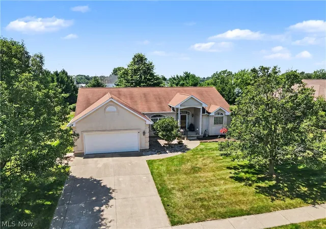 Photo 1 of Single family home for sale at 11547 Grand Valley Dr Nw, Uniontown, OH 44685 | MLS# 5231928 | Listing updated on 2026-08-03