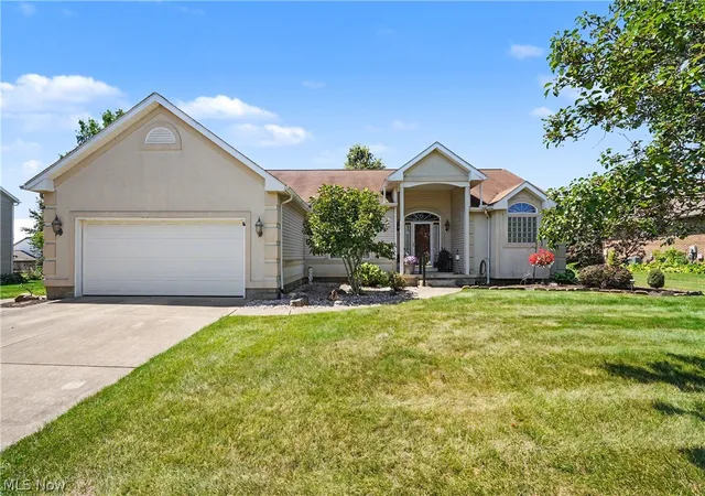 Photo 3 of Single family home for sale at 11547 Grand Valley Dr Nw, Uniontown, OH 44685 | MLS# 5231928 | Listing updated on 2026-09-29