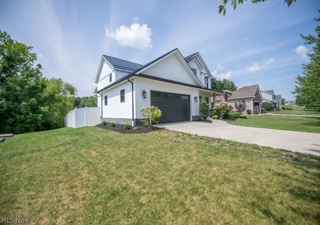 Photo 3 of Sale Pending at 2491 Queensbury Rd, Alliance, OH 44601 | MLS# 5231973 | Listing updated on 2026-09-28