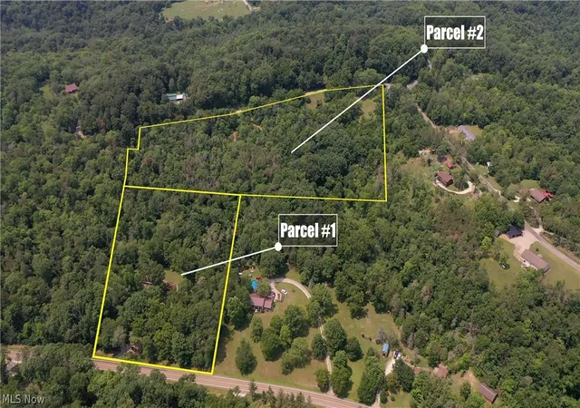 Photo 3 of Sale Pending at 1066 Solar Rd Ne, Carrollton, OH 44615 | MLS# 5233418 | Listing updated on 2026-08-19