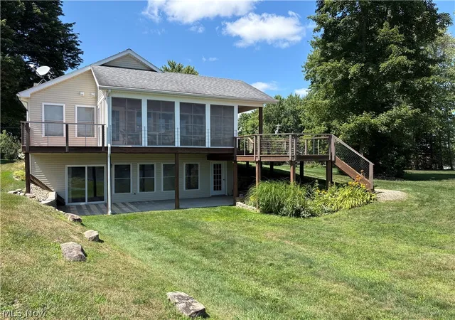 Photo 3 of Sale Pending at 1047 Lode Star Dr, Roaming Shores, OH 44085 | MLS# 5233484 | Listing updated on 2026-08-04