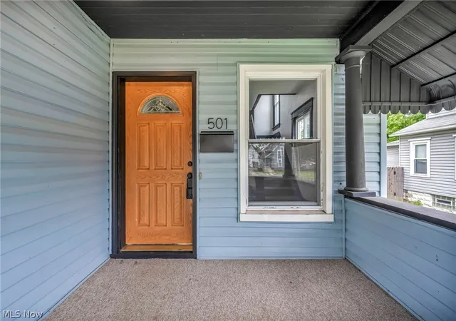 Photo 3 of Single family home for sale at 501 W 21st Street, Lorain, OH 44052 | MLS# 5231793 | Listing updated on 2026-08-13