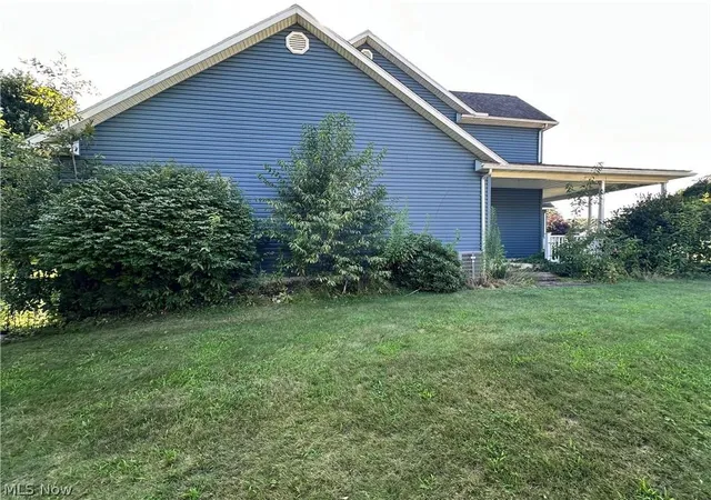 Photo 2 of Sale Pending at 6240 Branch Flt Rd, Zanesville, OH 43701 | MLS# 5233502 | Listing updated on 2026-09-29