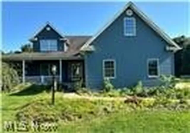 Photo 3 of Sale Pending at 6240 Branch Flt Rd, Zanesville, OH 43701 | MLS# 5233502 | Listing updated on 2026-09-29