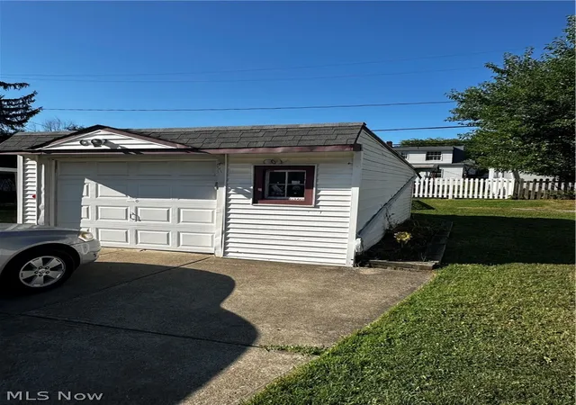 Photo 3 of Sale Pending at 17813 Dalewood Ave, Maple Heights, OH 44137 | MLS# 5231788 | Listing updated on 2026-08-21