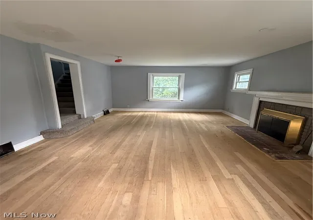 Photo 3 of Single family home for sale at 4009 Rosemond Rd, Cleveland, OH 44121 | MLS# 5233532 | Listing updated on 2026-09-23