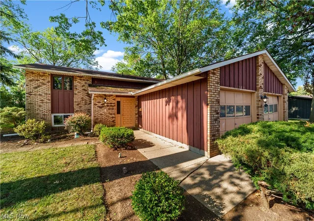 Photo 1 of Sale Pending at 1423 Shaffer, Lorain, OH 44053 | MLS# 5233205 | Listing updated on 2026-08-06