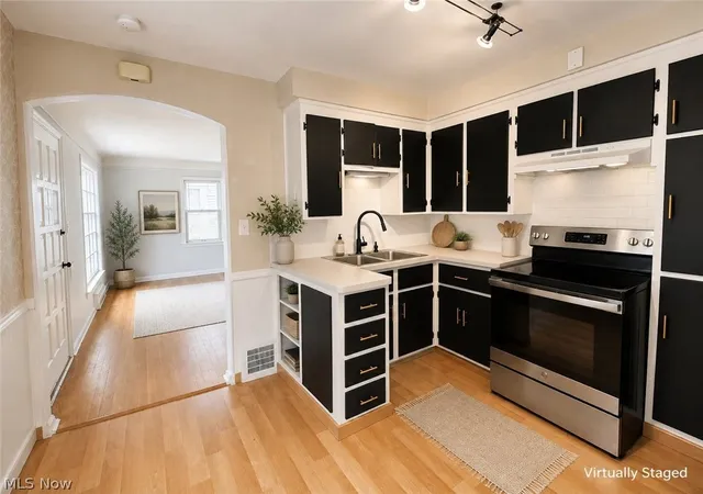 Photo 4 of Sale Pending at 5811 Allanwood Dr, Cleveland, OH 44129 | MLS# 5230196 | Listing updated on 2026-09-01