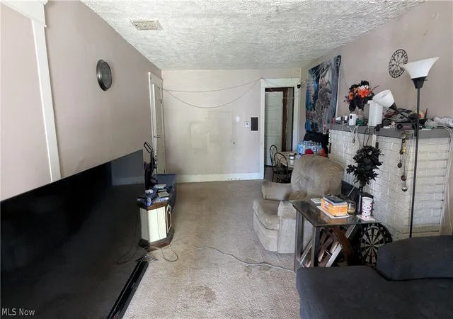 Photo 5 of Single family home for sale at 472 Hammond Ave, Mansfield, OH 44902 | MLS# 5204790 | Listing updated on 2026-08-25