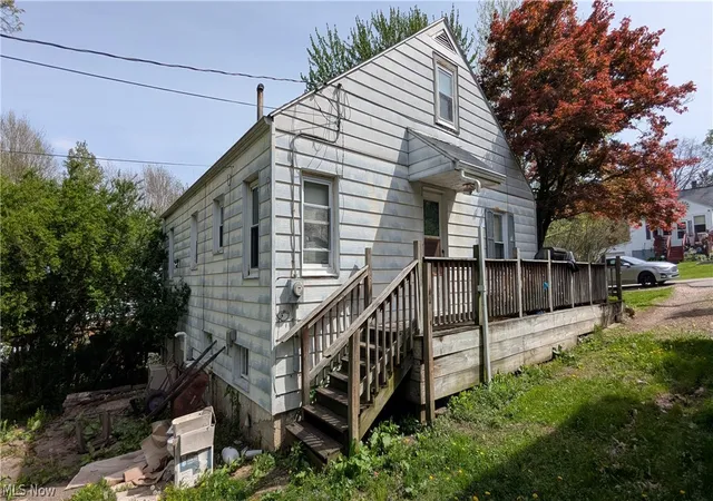 Photo 3 of Single family home for sale at 380 Emerald Ave, Mansfield, OH 44907 | MLS# 5204780 | Listing updated on 2026-08-25
