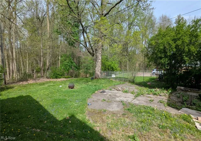 Photo 4 of Single family home for sale at 380 Emerald Ave, Mansfield, OH 44907 | MLS# 5204780 | Listing updated on 2026-08-25