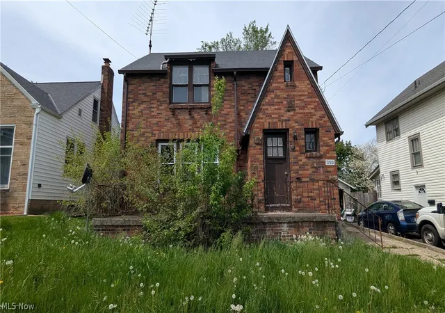 Photo 1 of Single family home for sale at 350 Sturges Ave, Mansfield, OH 44903 | MLS# 5204788 | Listing updated on 2026-08-25