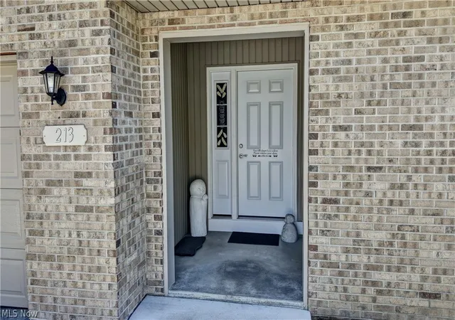 Photo 2 of Condo for sale at 213 Knollton Dr, Millersburg, OH 44654 | MLS# 5233348 | Listing updated on 2026-08-04