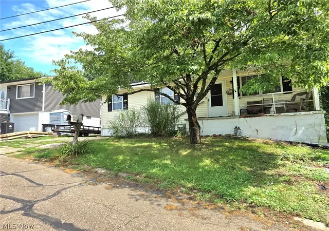 Photo 3 of Single family home for sale at 210 E 10th Street, Williamstown, WV 26187 | MLS# 5233611 | Listing updated on 2026-08-11