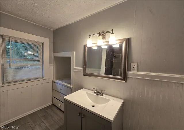 Photo 3 of Sale Pending at 1412 Woodland Ave NW, Canton, OH 44703 | MLS# 5233622 | Listing updated on 2026-10-02