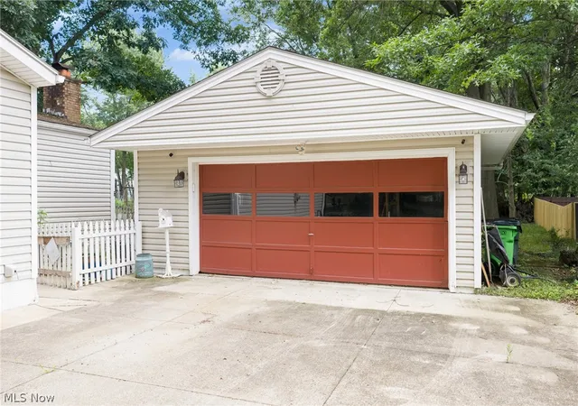 Photo 3 of Sale Pending at 2214 Conwill Rd, Stow, OH 44224 | MLS# 5233719 | Listing updated on 2026-08-24