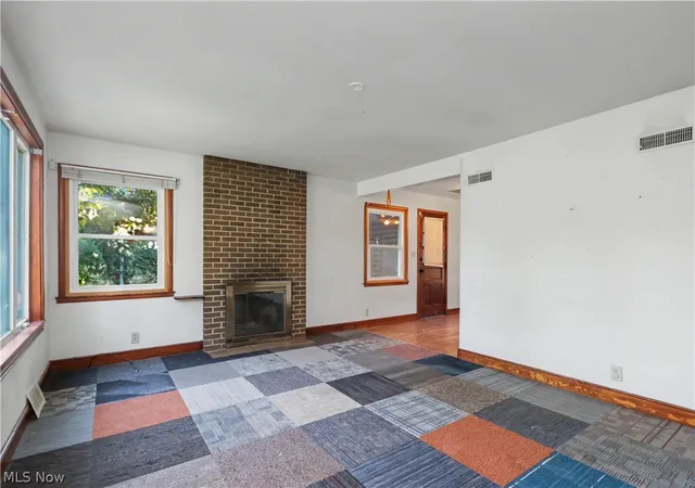 Photo 3 of Single family home for sale at 683 Sunset Blvd, Mansfield, OH 44907 | MLS# 5233703 | Listing updated on 2026-08-10