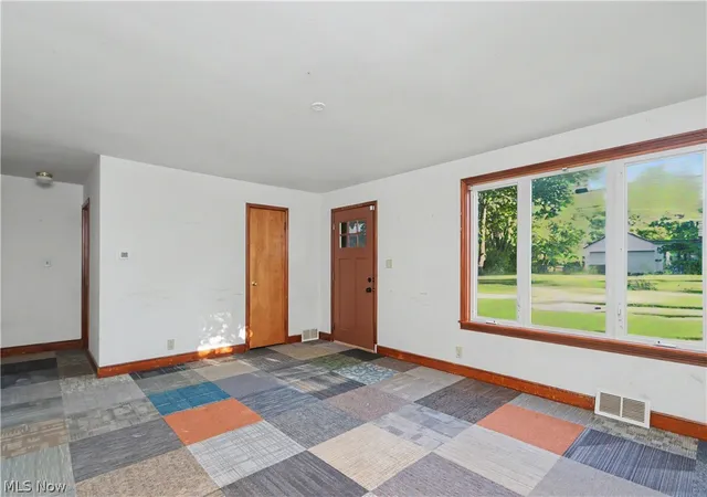 Photo 4 of Single family home for sale at 683 Sunset Blvd, Mansfield, OH 44907 | MLS# 5233703 | Listing updated on 2026-08-10