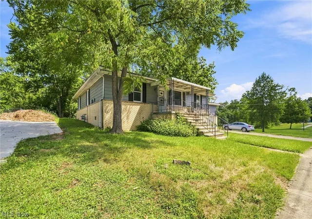 Photo 2 of Single family home for sale at 178 Groveland St, Oberlin, OH 44074 | MLS# 5232020 | Listing updated on 2026-08-27