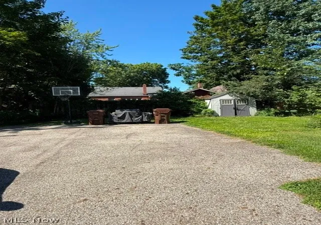 Photo 2 of Single family home for sale at 178 Argyle Ave, Youngstown, OH 44512 | MLS# 5233789 | Listing updated on 2026-08-19