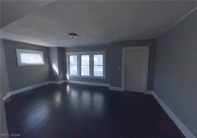 Listing Photo 5 - Condo for sale in building located at 4291 E 114th St, Cleveland, OH 44105