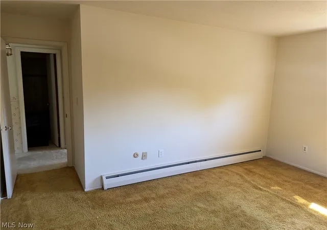 Listing Photo 2 - Condo for sale in building located at 2 Meadowlawn Dr, Mentor, OH 44060 - Unit #8