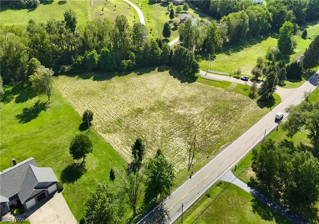 Photo 4 of Sale Pending at 3186 Sr 516, Dover, OH 44622 | MLS# 5232863 | Listing updated on 2026-08-12