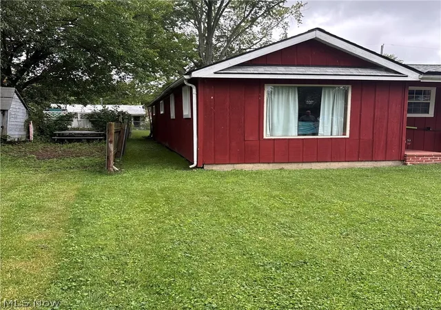 Photo 3 of Sale Pending at 280 Erie Rd, Vermilion, OH 44089 | MLS# 5233804 | Listing updated on 2026-08-09