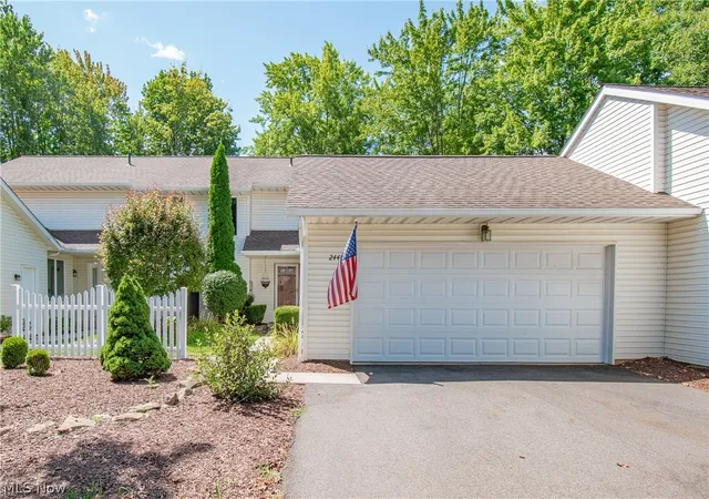 Photo 3 of Sale Pending at 2440 Port Charles Dr, Stow, OH 44224 | MLS# 5232529 | Listing updated on 2026-08-13