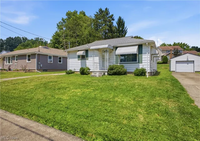 Photo 1 of Single family home for sale at 1428 Youll St, Niles, OH 44446 | MLS# 5233939 | Listing updated on 2026-08-14