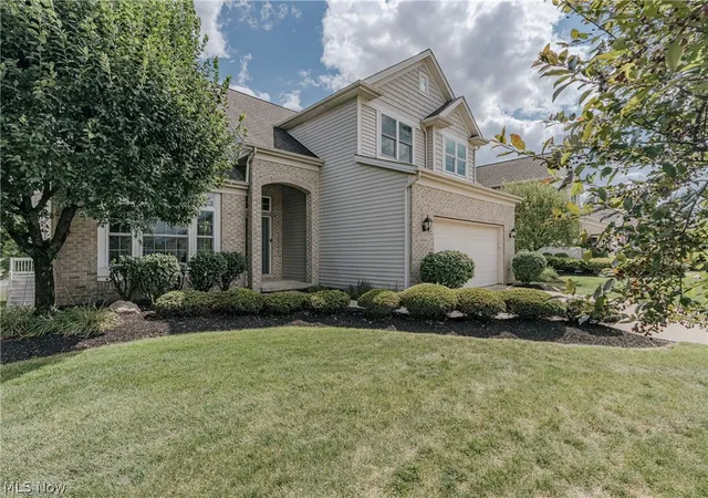 Photo 2 of Single family home for sale at 4064 Watercourse Dr, Medina, OH 44256 | MLS# 5232661 | Listing updated on 2026-08-28