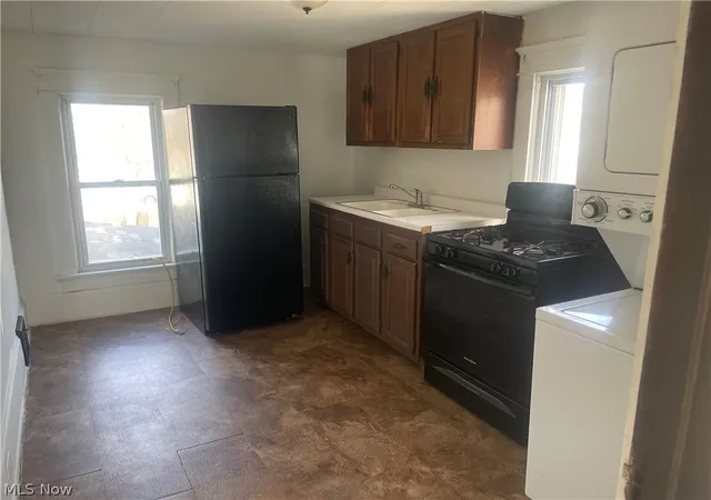 Photo 3 of Multi family home for sale at 1433 Kenmore Blvd, Akron, OH 44314 | MLS# 5233694 | Listing updated on 2026-08-05