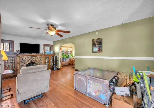 Photo 3 of Single family home for sale at 20 W Linwood Ave, Akron, OH 44301 | MLS# 5233948 | Listing updated on 2026-08-22