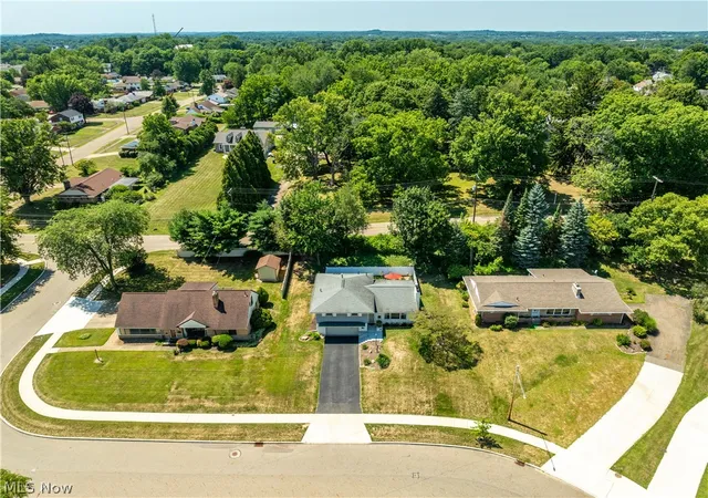 Photo 2 of Sale Pending at 543 36th Street Nw, Canton, OH 44709 | MLS# 5234000 | Listing updated on 2026-08-31