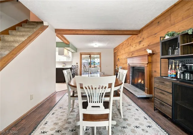 Photo 3 of Sale Pending at 1399 Birchview Dr, Vermilion, OH 44089 | MLS# 5232845 | Listing updated on 2026-09-01