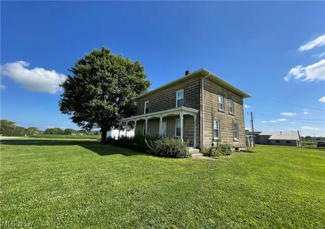 Photo 1 of Single family home for sale at 8279 Baumhart Rd, Amherst, OH 44001 | MLS# 5232963 | Listing updated on 2026-08-17