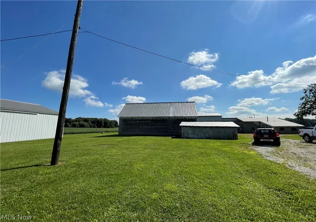Photo 5 of Single family home for sale at 8279 Baumhart Rd, Amherst, OH 44001 | MLS# 5232963 | Listing updated on 2026-08-17