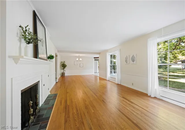 Photo 4 of Sale Pending at 1822 Donna Dr, Westlake, OH 44145 | MLS# 5233618 | Listing updated on 2026-10-02
