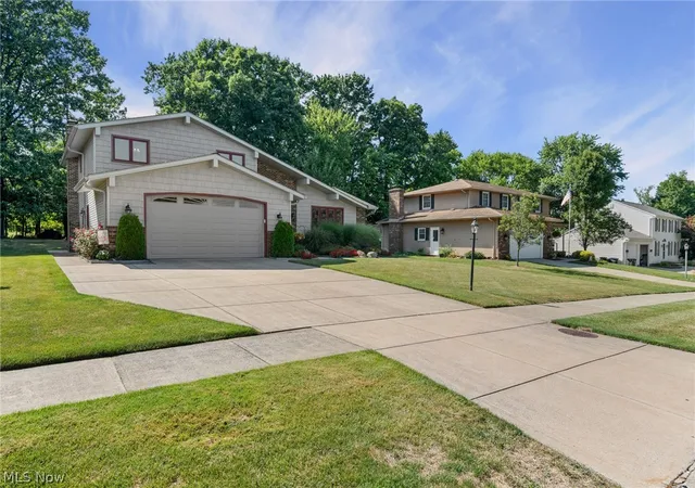 Photo 4 of Sale Pending at 7288 Rita Dr, Independence, OH 44131 | MLS# 5233444 | Listing updated on 2026-08-14