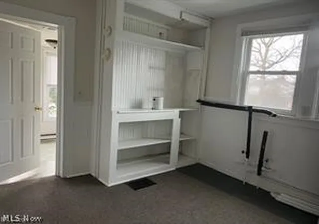 Photo 3 of Single family home for sale at 104 S Sugar St, Saint Clairsville, OH 43950 | MLS# 5234234 | Listing updated on 2026-08-06