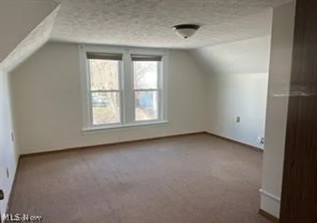 Photo 4 of Single family home for sale at 104 S Sugar St, Saint Clairsville, OH 43950 | MLS# 5234234 | Listing updated on 2026-08-06