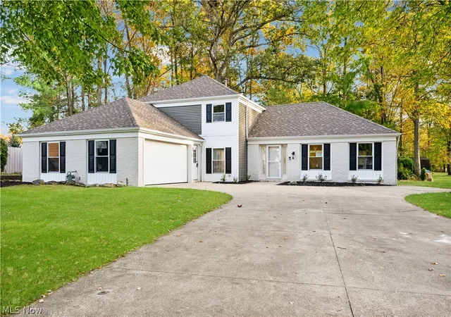 Photo 1 of Single family home for sale at 20121 Driftwood Ct, Strongsville, OH 44149 | MLS# 5234240 | Listing updated on 2026-08-31