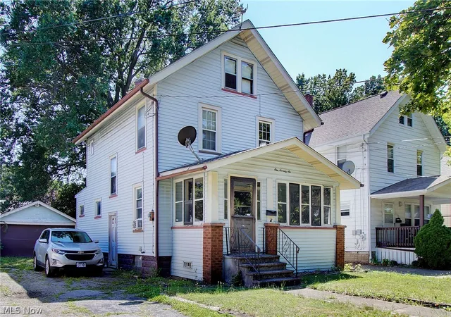 Photo 1 of Sale Pending at 176 E Ido Ave, Akron, OH 44301 | MLS# 5234239 | Listing updated on 2026-08-11