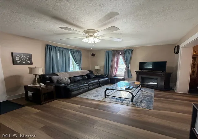 Photo 4 of Single family home for sale at 1711 Bonnot Pl NE, Canton, OH 44705 | MLS# 5234164 | Listing updated on 2026-09-30