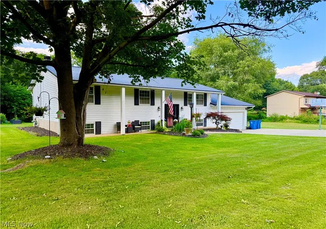 Photo 3 of Sale Pending at 1795 Nichols Rd, Akron, OH 44312 | MLS# 5233895 | Listing updated on 2026-08-21