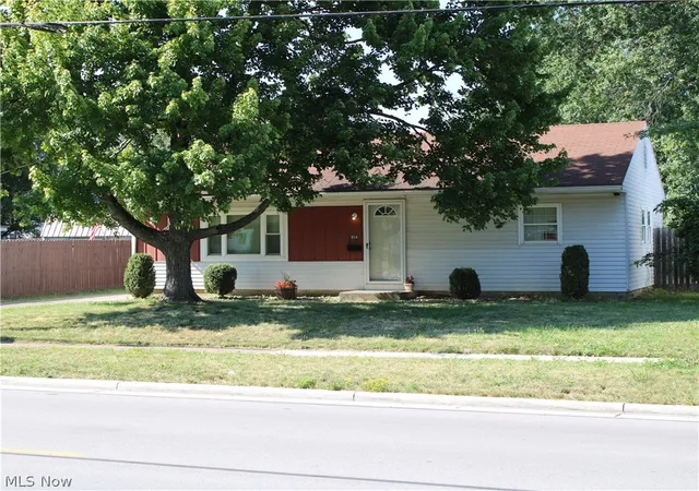 Photo 26 of Sale Pending at 654 Poplar St, Elyria, OH 44035 | MLS# 5232550 | Listing updated on 2026-08-27