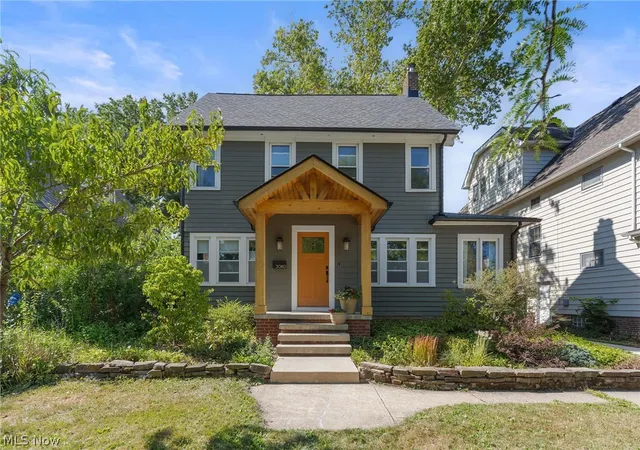 Photo 1 of Sale Pending at 3080 E Overlook Rd, Cleveland, OH 44118 | MLS# 5232435 | Listing updated on 2026-08-11