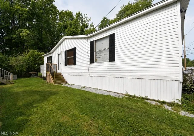 Photo 2 of Single family home for sale at 8 Eddy Rd, Madison, OH 44057 | MLS# 5234092 | Listing updated on 2026-08-13
