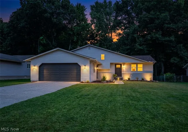 Photo 3 of Sale Pending at 3931 Canterbury Dr, Brunswick, OH 44212 | MLS# 5233070 | Listing updated on 2026-08-10